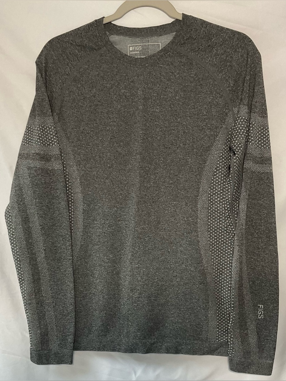 Figs Salta Seamless Crewneck Long-Sleeve Jersey in Dark Gray